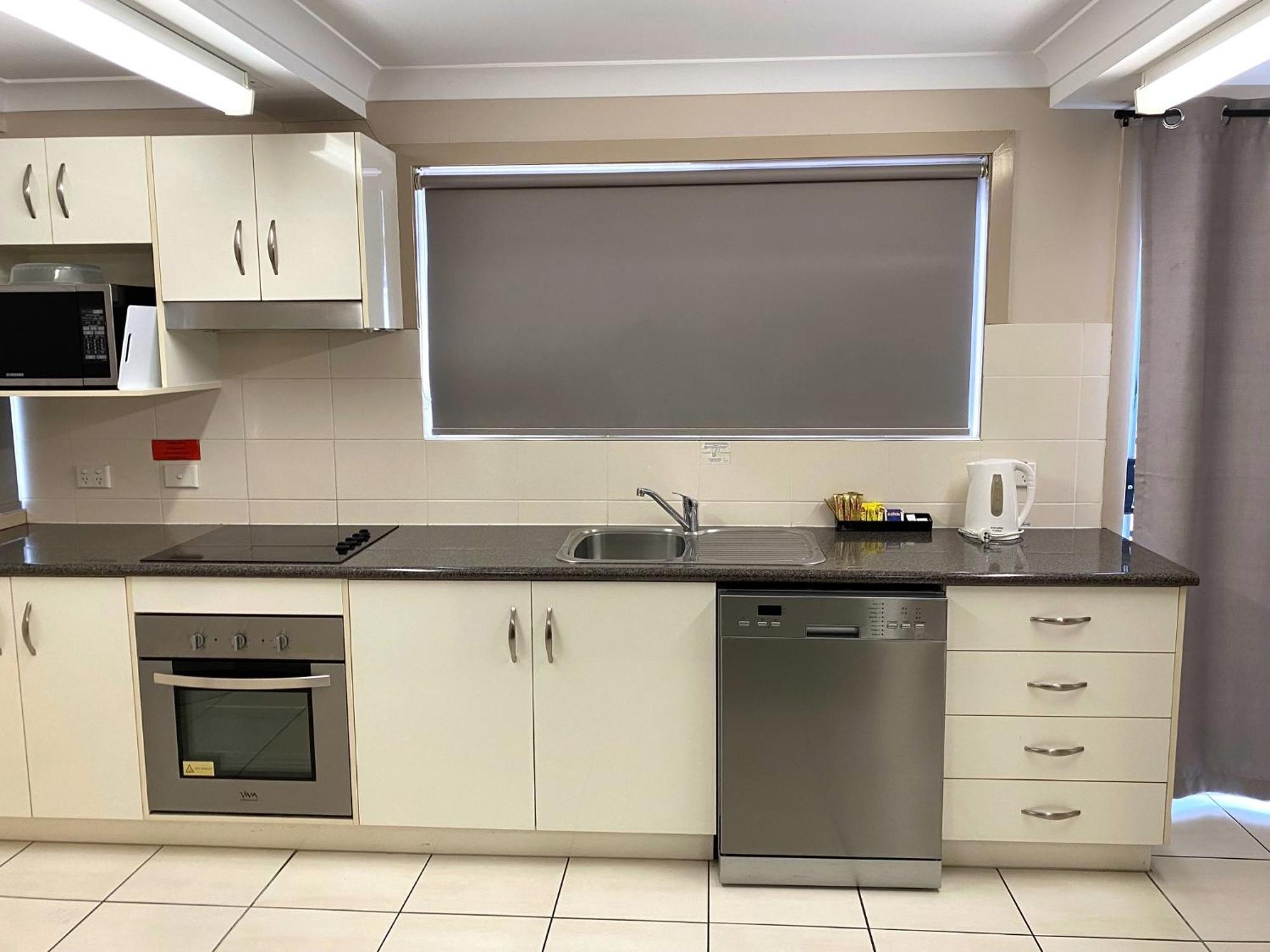 City Ville Apartments And Motel Rockhampton Phòng bức ảnh
